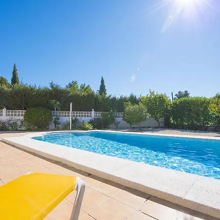 Michele - Plusholidays Villa Calpe
