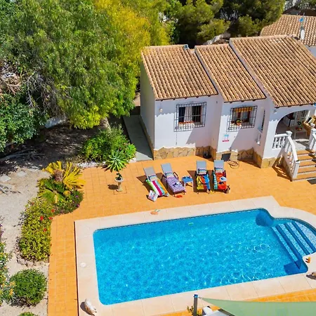 Michele - Plusholidays * Ifach