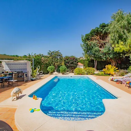 Michele - Plusholidays * Ifach