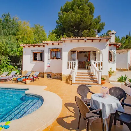 Michele - Plusholidays * Ifach