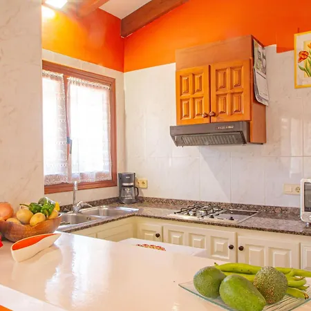 Michele - Plusholidays