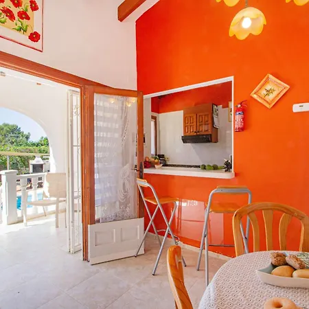 Michele - Plusholidays Villa