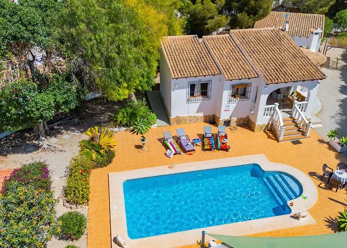 Michele - Plusholidays * Ifach