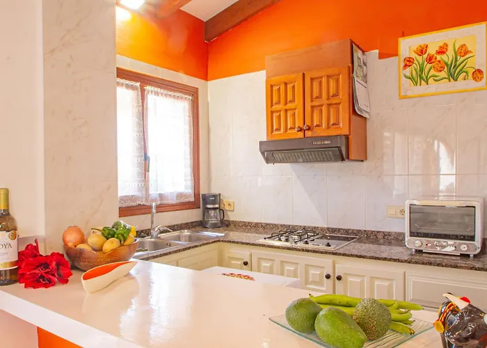 Michele - Plusholidays