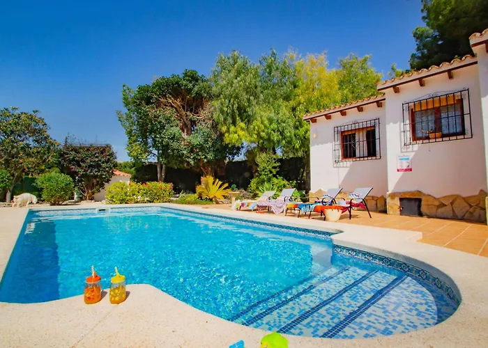 Michele - Plusholidays Villa