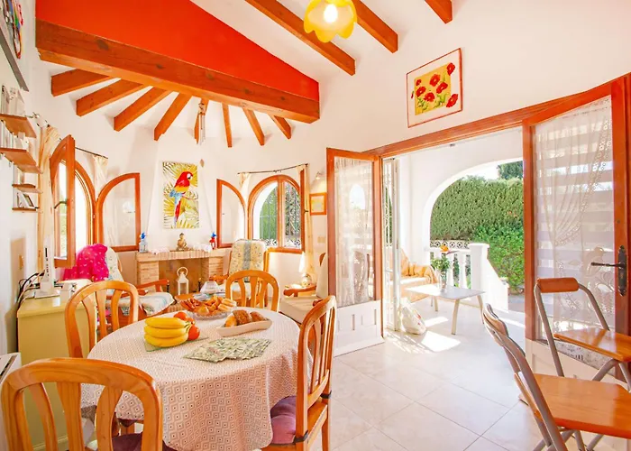 Michele - Plusholidays *